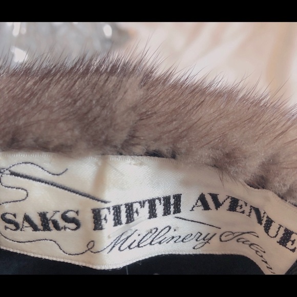 100% Authentic Vintage Saks 5th Avenue Mink Hat - Picture 2 of 4